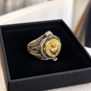 Anillo relicario Sagrado Corazón
